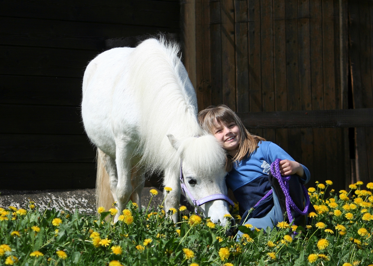 10-Isabell und Johanna 3-2010